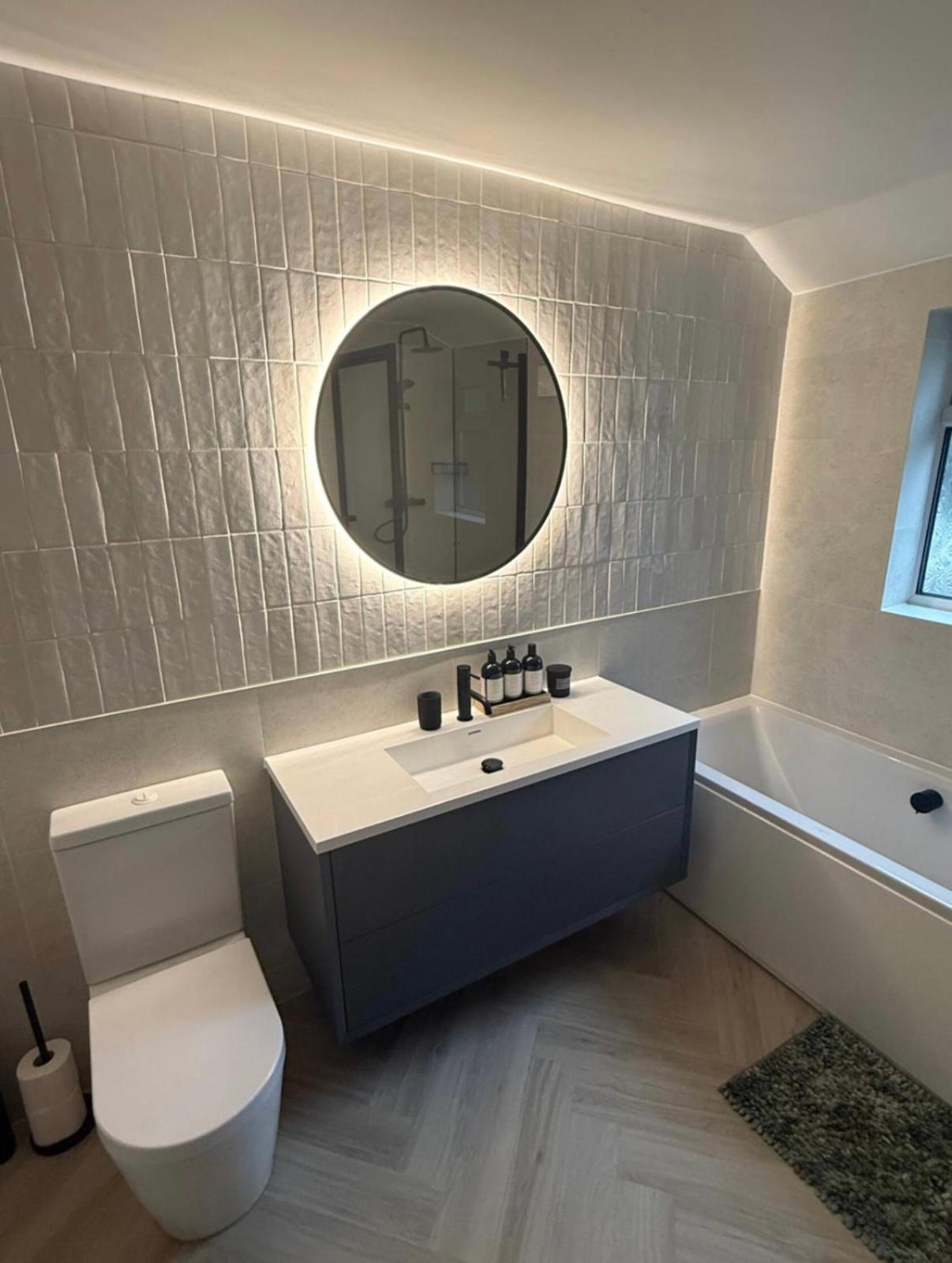 Modern 2 Bed House In Rainham, Kent - Central Location Rainham  Kültér fotó