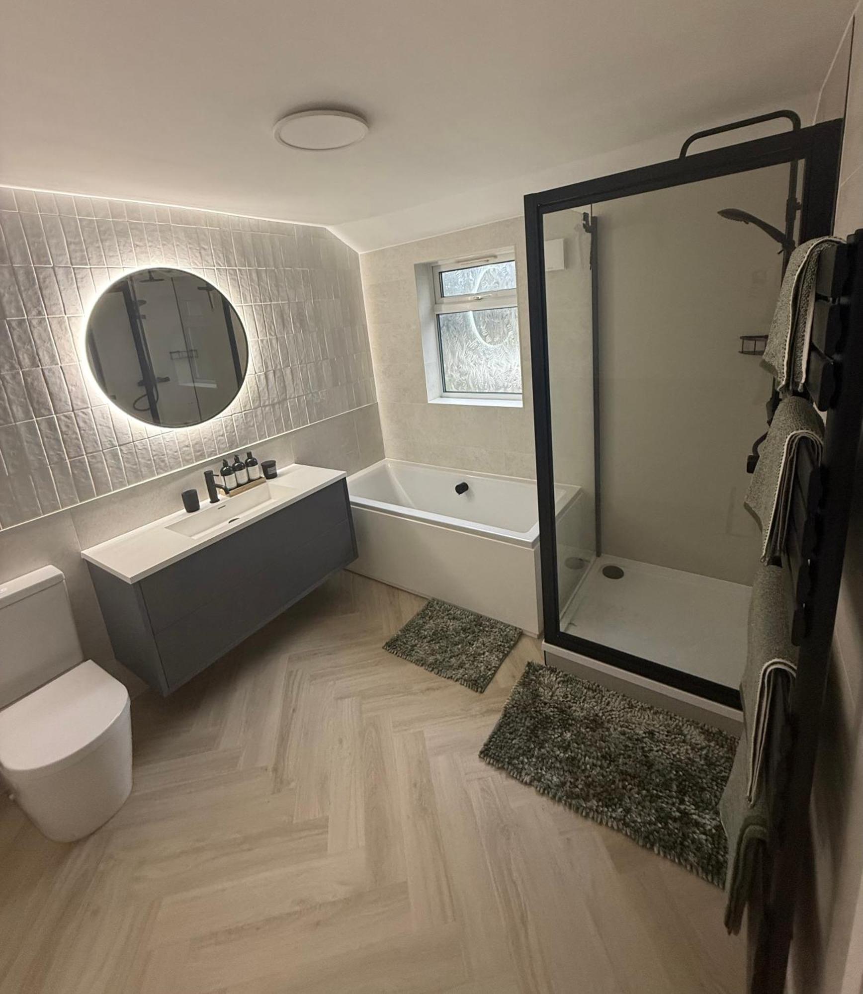 Modern 2 Bed House In Rainham, Kent - Central Location Rainham  Kültér fotó